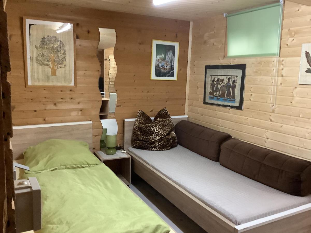 Gemuetliches Zimmer Im Seterant/Untergeschoss Essen Exteriér fotografie