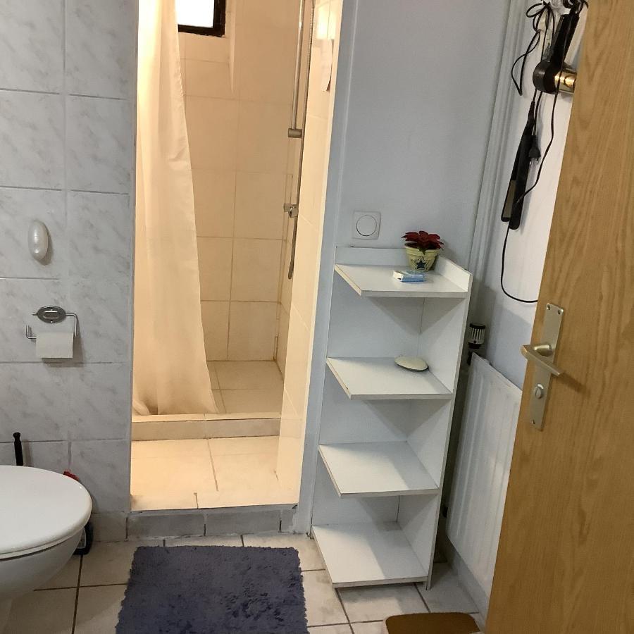 Gemuetliches Zimmer Im Seterant/Untergeschoss Essen Exteriér fotografie